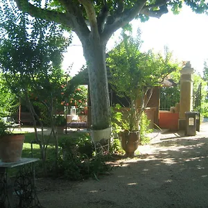 Appartement Les Gites De Grand Pere Jules, Violès